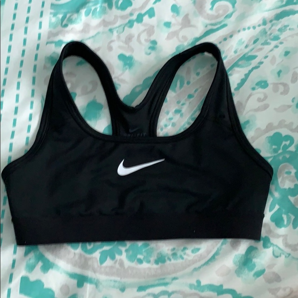 Nike sports bra•size small•great condition